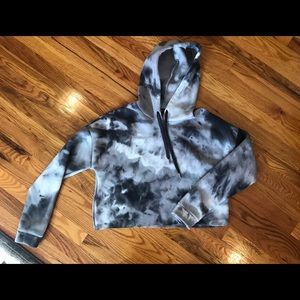 Rue21 women’s small tie dye crop sweatshirt